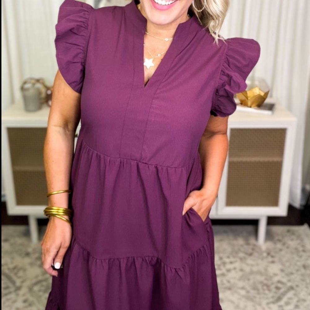 Entro -Plum V-Neck Tier Midi - Picture 2 of 7